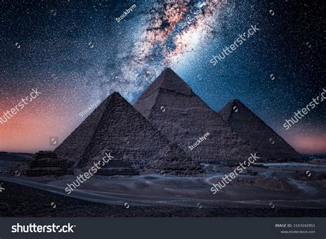 Pyramids Giza By Night Egypt库存照片2103242951 | Shutterstock