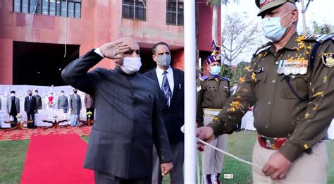 CJ hoists tricolour at Jammu complex of the High Court