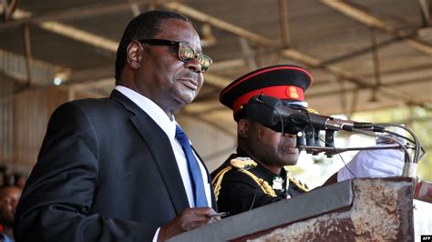 Spokesman Denies Malawi's Banda Refused to Officially Hand Over Power