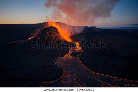 17,791 Iceland Volcano Eruption Images, Stock Photos & Vectors ...