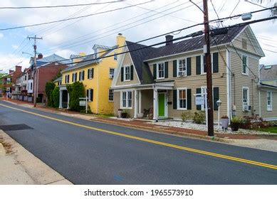 19 Leesburg Virginia Historic District Images, Stock Photos, 3D objects ...