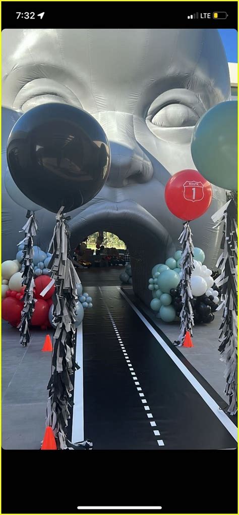 Photo: kylie jenner birthday decorations 01. | Photo 4888084 | Just Jared