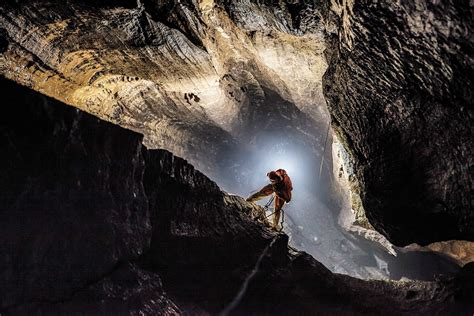 The Perilous and Gorgeous World of Cave Photography | WIRED