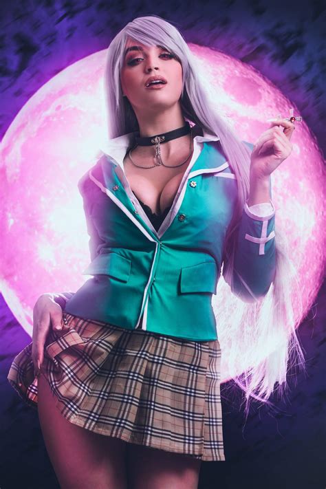 Rosario Vampire Moka cosplay by Danielle DeNicola 🦇 | Anime Amino