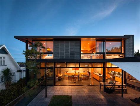 City edge: a liveable concrete block house | The Design Guide