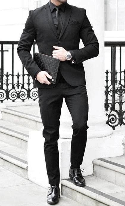 40 All Black Outfits For Men - Bold Fashionable Looks | Männer kleidung, Männer outfit, Anzug mode