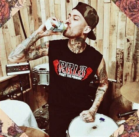 Mike Fuentes | Pierce the veil, Style, Hipster