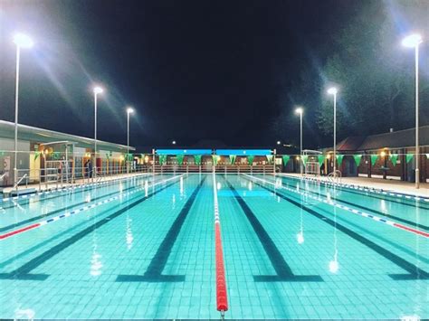 London Fields Lido: The Heated, Olympic-Sized Pool In Hackney That's ...