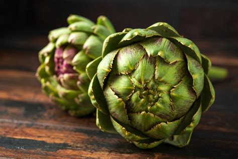 8 Popular Artichoke Varieties To Grow In The Garden