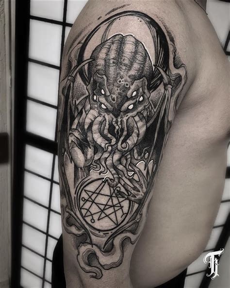 101 Amazing Cthulhu Tattoo Designs You Need To See! | Cthulhu tattoo, Sleeve tattoos, Stylish tattoo