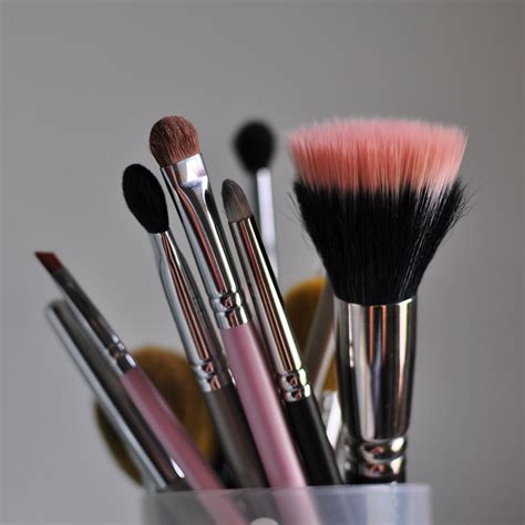 Definitive guide to makeup brushes - We've tried and tested the best beauty tools in the ...