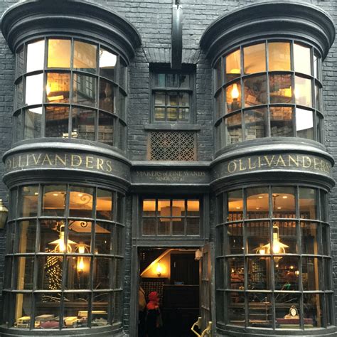 Our Visit To Diagon Alley at Universal Studios - The Wandering Weekenders