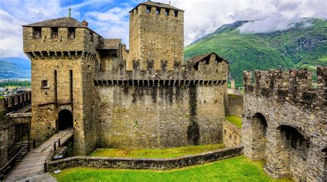 Bellinzona Travel Guide: Best of Bellinzona, Canton of Ticino Travel ...