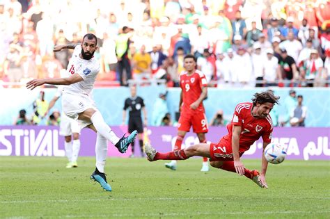 Qatar 2022: Iran two late strikes sink Wales