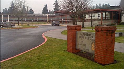 Gladstone High student arrested for carrying a gun and ammunition | KATU