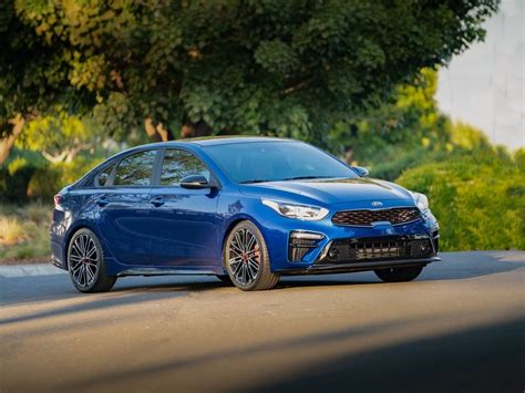 Kia Surprises With the Sporty Manual Transmission 2020 Forte GT | Web2Carz