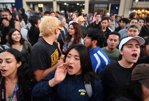 The Latest: A few hundred people protest Berkeley speech | KBAK