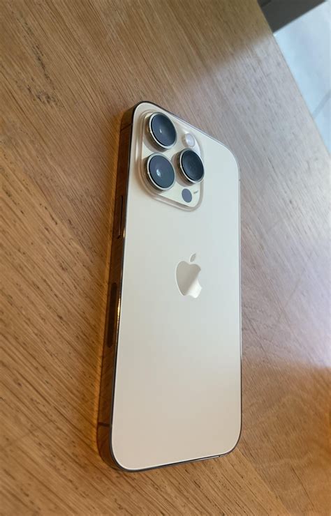 iPhone 14 Pro GOLD! (Gold Vs Silver) : r/iPhone14Pro