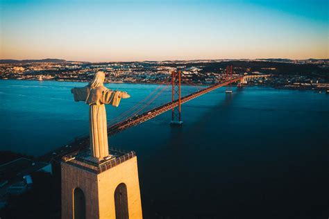 Santuario Nacional de Cristo Rei Lisboa - Visit the Highest Point of Lisbon