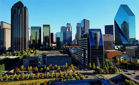 Downtown Dallas Apartments For Rent - Dallas, TX | Lifetime Locators