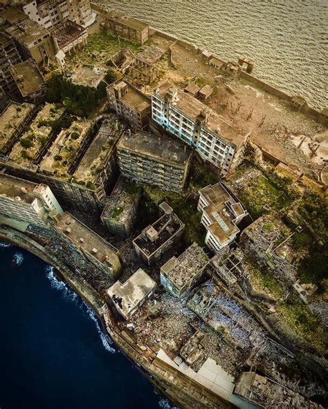 Abandoned hashima island in japan : r/AbandonedPorn