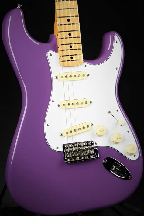 Fender Jimi Hendrix Stratocaster - Ultra Violet - Eddie's Guitars