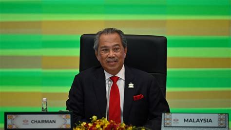 Malaysia PM says parliament could reconvene by September