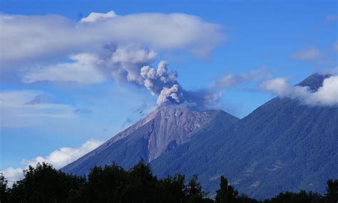 Antigua, Under the Volcano - E O