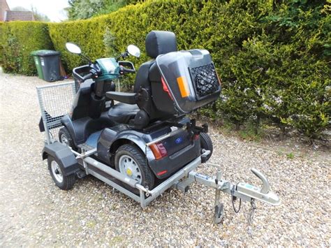 Trailer for mobility scooter - even large disability scooters can easily towed behind your car ...