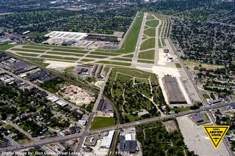 Detroit City Airport. The Un-Offical Airport Site