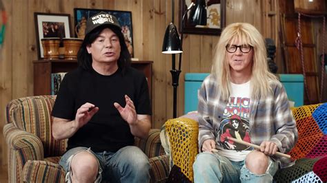 Mike Myers, Dana Carvey Reunite for ‘Wayne’s World’ Super Bowl Teaser – Rolling Stone