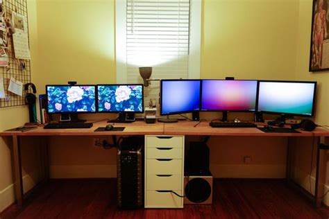 Couples that game together... #GamingComputerCouple | Gaming computer desk, Game room, Gaming setup