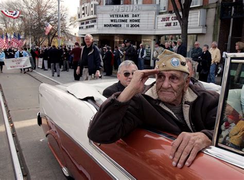 'Band of Brothers' veteran William Guarnere dies at 90