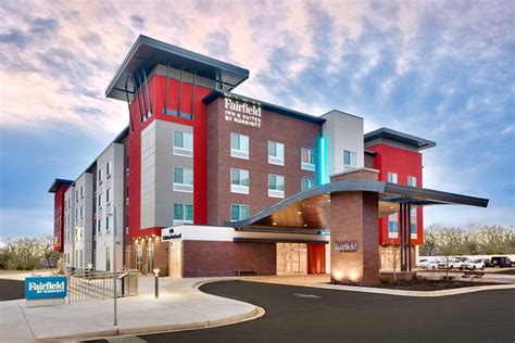 FAIRFIELD INN & SUITES DENVER WEST/ FEDERAL CENTER - Updated 2024 ...