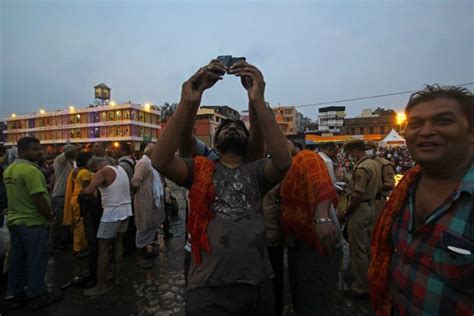 Pictures: A Glimpse Into The Spiritual Journey Of Mahakumbh 2015 ...