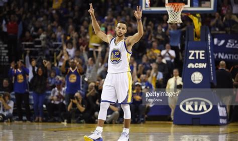 Steph Curry Sets New NBA Record for 3-Pointers in Single Game - WearTesters