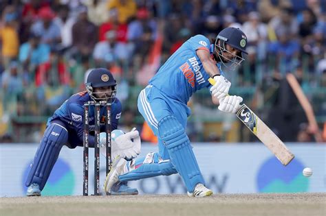 Ishan Kishan displayed calm and composure after walking out at a tricky time | ESPNcricinfo.com