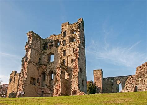 British Medieval Castles: Ashby de la Zouch Castle. History, Facilities...