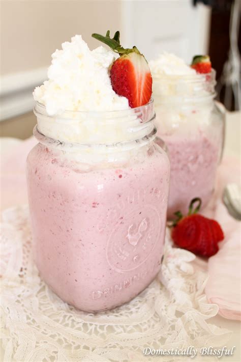 Fresh Strawberry Vanilla Milkshake