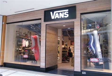 vans | Dubai Shopping Guide