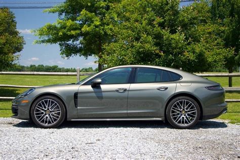 2022 Porsche Panamera E-hybrid 4 3572 Miles Aventurine Green Metallic ...