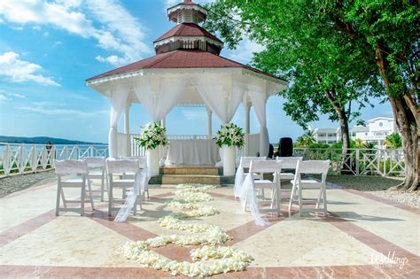 The 'Garden Gazebo' in Grand Palladium Jamaica Resort & Spa Beach ...