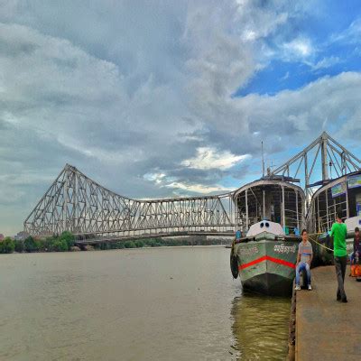 Howrah Bridge - History, Information, Built By, Architecture | Adotrip