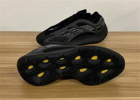 adidas Yeezy 700 V3 Alvah Black H67799 Release Date - SBD