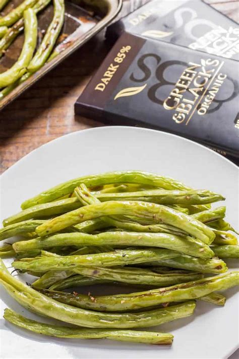 Baked Green Beans with Chocolate Picada Sauce VIDEO • LeelaLicious