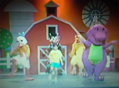 Whatsoever Critic: "Barney In Concert" Video Review