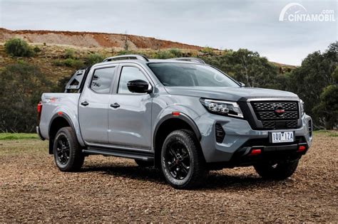 Review Nissan Navara 2021: Lebih Agresif dengan Paket Off-Road