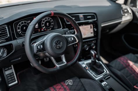 Golf GTI TCR interior | Carros desportivos de luxo, Carros, Carros desportivos