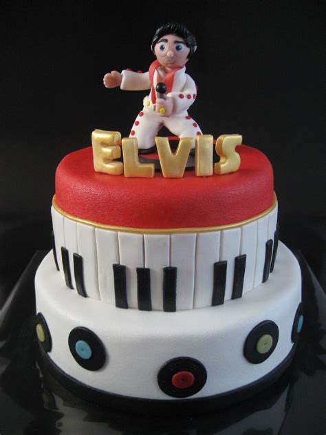 Arriba 51+ imagen pastel de elvis presley - Abzlocal.mx