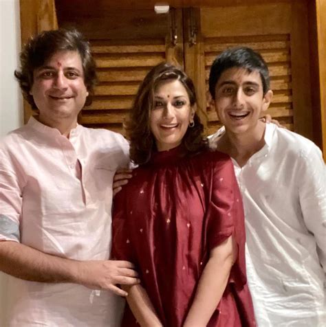 Sonali bendre family Diwali Celebraiton photos! | Fashionworldhub